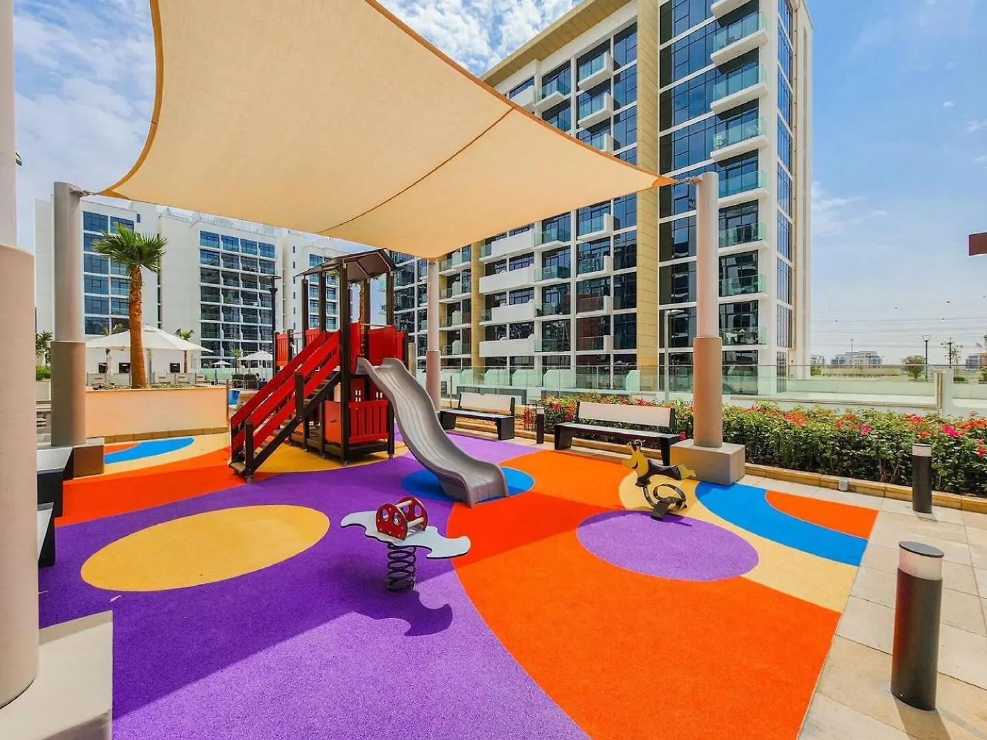 Appartamento 10 Mins From Downtown Pool Gym Large Terrace Dubai 0*,  Emirati Arabi Uniti